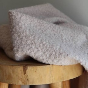 tissu bouclette beige - un chat sur un fil